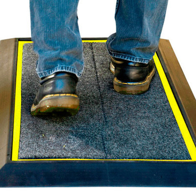 Detail view for PureTrack Mat and Pad " Yellow. Disinfecting Shoe Mat System.